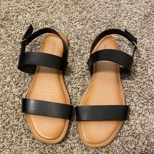 Old navy black strappy sandals